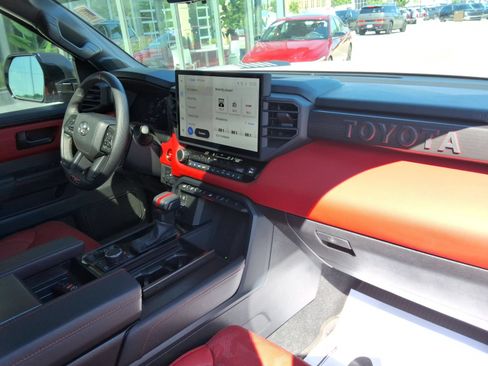 Used 2025 Toyota Sequoia TRD Pro AWD/4WD image 29