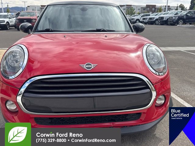 Used 2019 MINI Cooper 2-Door Hardtop FWD image 2