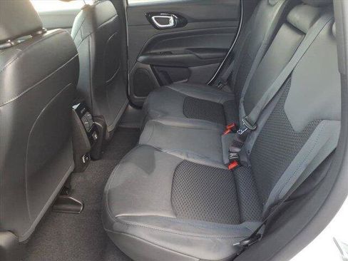 New 2026 Jeep Compass Latitude AWD/4WD image 15