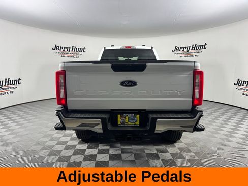Used 2024 Ford F350 XLT w/ FX4 Off-Road Package AWD/4WD image 8