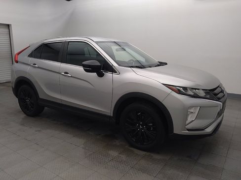 Used 2019 Mitsubishi Eclipse Cross LE image 11