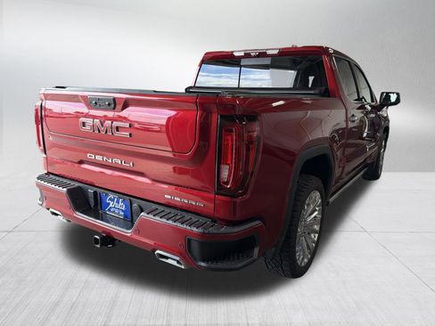Used 2022 GMC Sierra 1500 Denali w/ Denali Reserve Package AWD/4WD image 7