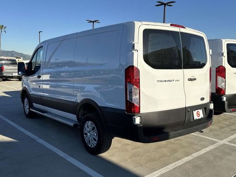 Used 2024 Ford Transit 250 Low Roof w/ Exterior Upgrade Package image 12