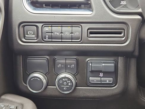Used 2021 GMC Yukon SLT w/ SLT Luxury Plus Package RWD image 30