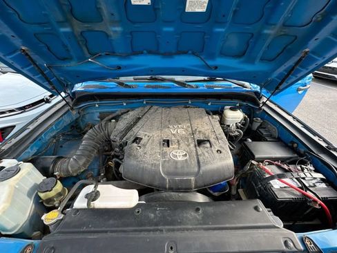Used 2007 Toyota FJ Cruiser 4WD w/ Upgrade Pkg 2 image 28