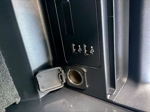 Used 2023 MAZDA CX-30 AWD 2.5 S w/ Premium Package image 39