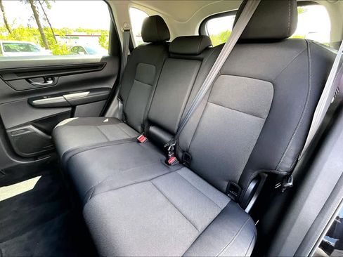 Used 2025 Honda CR-V LX image 30