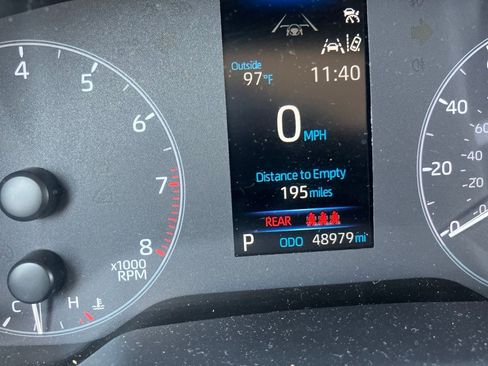 Used 2024 Toyota Corolla LE FWD image 9