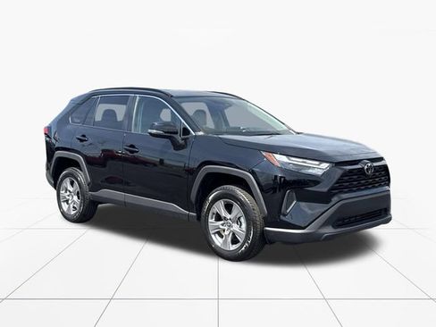 Used 2025 Toyota RAV4 XLE w/ Weather Package FWD image 8