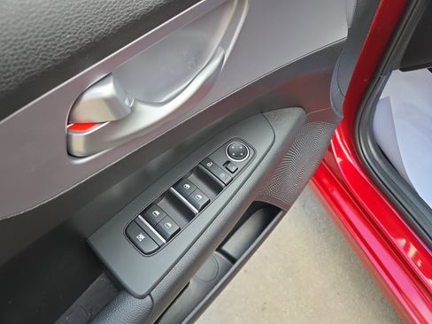 Used 2024 Kia Forte LXS w/ LXS Technology Package image 16