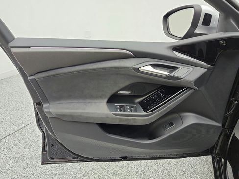 Used 2025 Audi S6 e-tron Premium Plus w/ Premium Plus AWD/4WD image 14