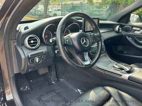 Used 2018 Mercedes-Benz C 300 4MATIC Sedan image 26