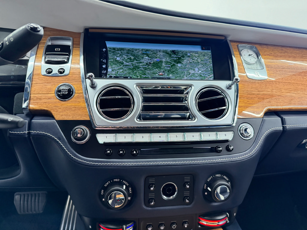 Used 2019 Rolls-Royce Ghost RWD image 22