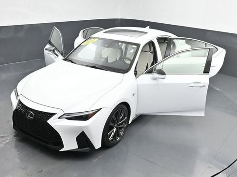 Used 2022 Lexus IS 350 F Sport image 39