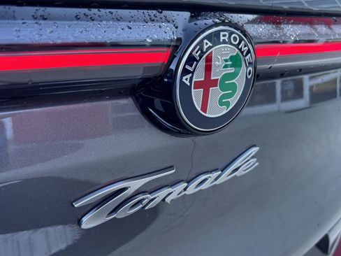 Certified 2024 Alfa Romeo Tonale Ti AWD/4WD image 14