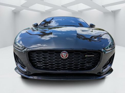 Used 2022 Jaguar F-TYPE R-Dynamic image 8