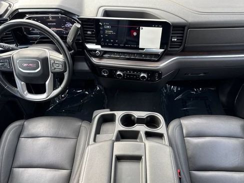 Used 2024 GMC Sierra 1500 SLT image 15