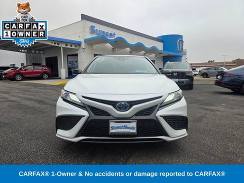 Used 2022 Toyota Camry XSE FWD image 3