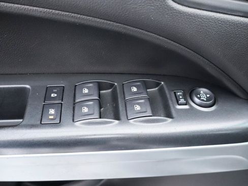 Used 2018 Chevrolet Colorado LT w/ LT Convenience Package RWD image 28