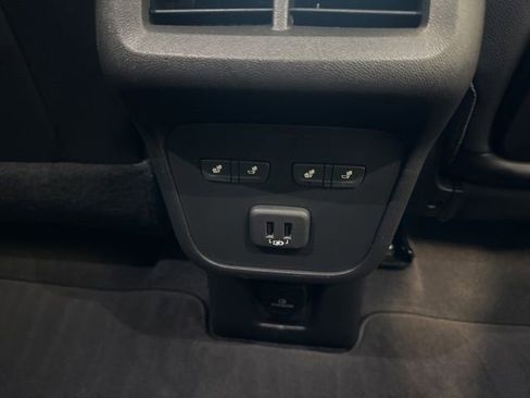 Used 2020 GMC Terrain Denali w/ GMC Pro Grade Package AWD/4WD image 43