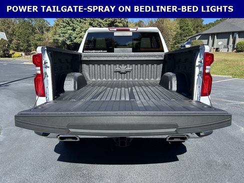 New 2026 Chevrolet Silverado 1500 LTZ w/ Z71 Off-Road Package image 13