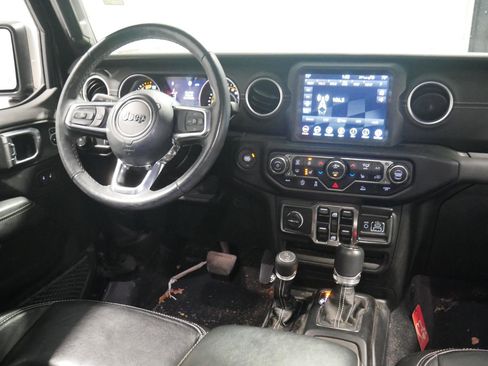 Used 2023 Jeep Wrangler Sahara w/ Cold Weather Group image 25