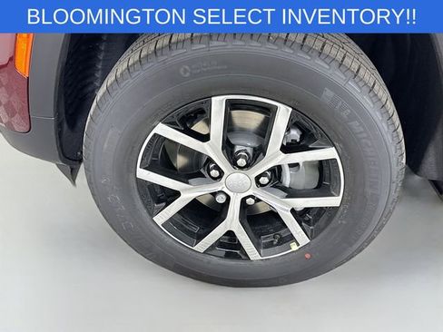 New 2025 Jeep Grand Cherokee Limited image 31