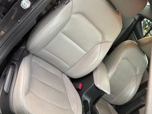 Used 2020 Hyundai Elantra Limited FWD image 17