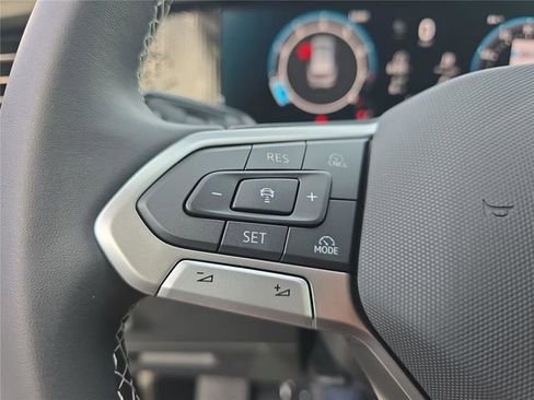 New 2026 Volkswagen Tiguan SE image 20