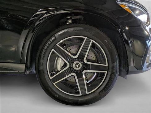 Certified 2025 Mercedes-Benz GLC 300 image 24