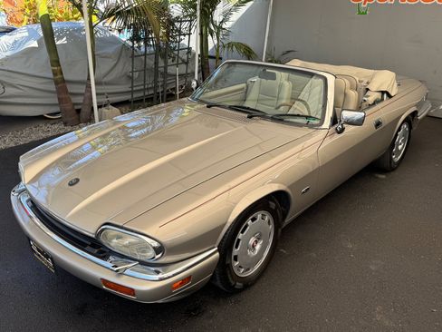 Used 1996 Jaguar XJS 4.0 Convertible RWD image 6