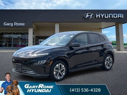 Certified 2023 Hyundai Kona Limited w/ Cargo Package