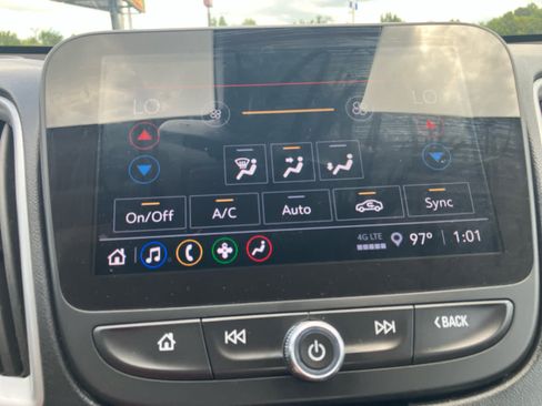 Used 2024 Chevrolet Malibu LT FWD image 21