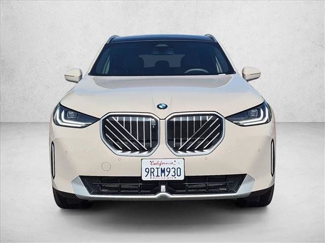Used 2025 BMW X3 xDrive30i w/ Premium Package AWD/4WD image 2