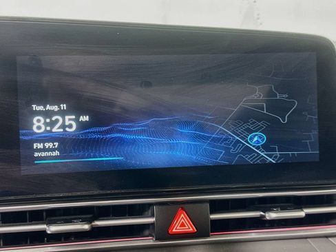 Used 2025 Hyundai Elantra SEL FWD image 25