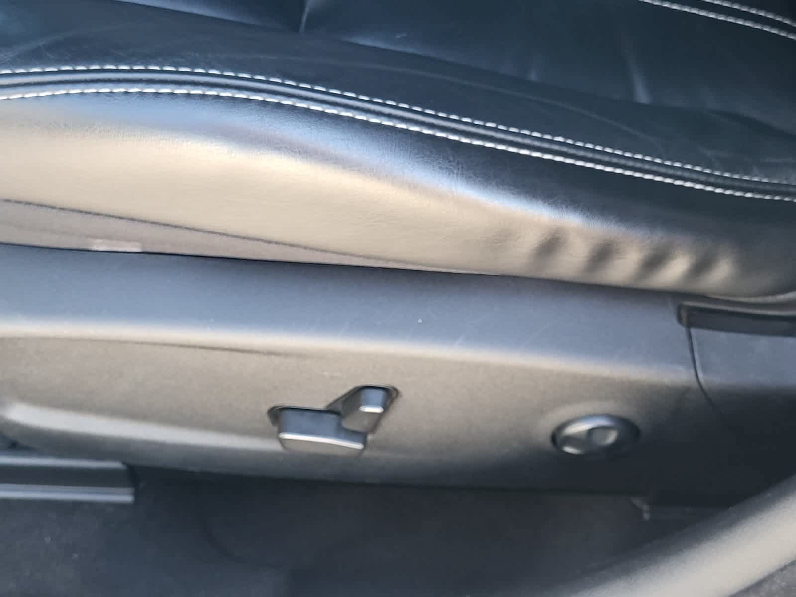 Used 2021 Chrysler 300 S RWD image 11