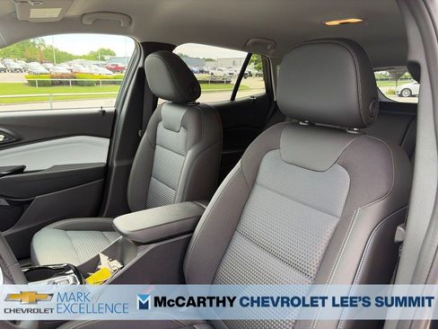 New 2026 Chevrolet Trax LT w/ Driver Confidence Package FWD image 34
