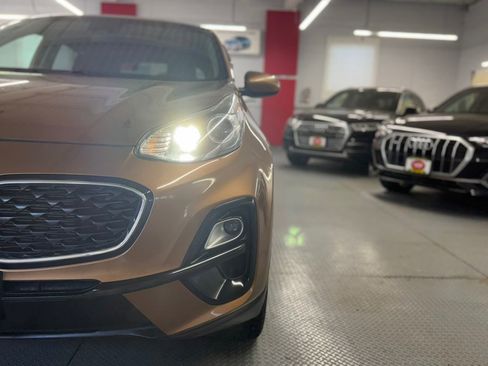 Used 2021 Kia Sportage LX AWD/4WD image 15