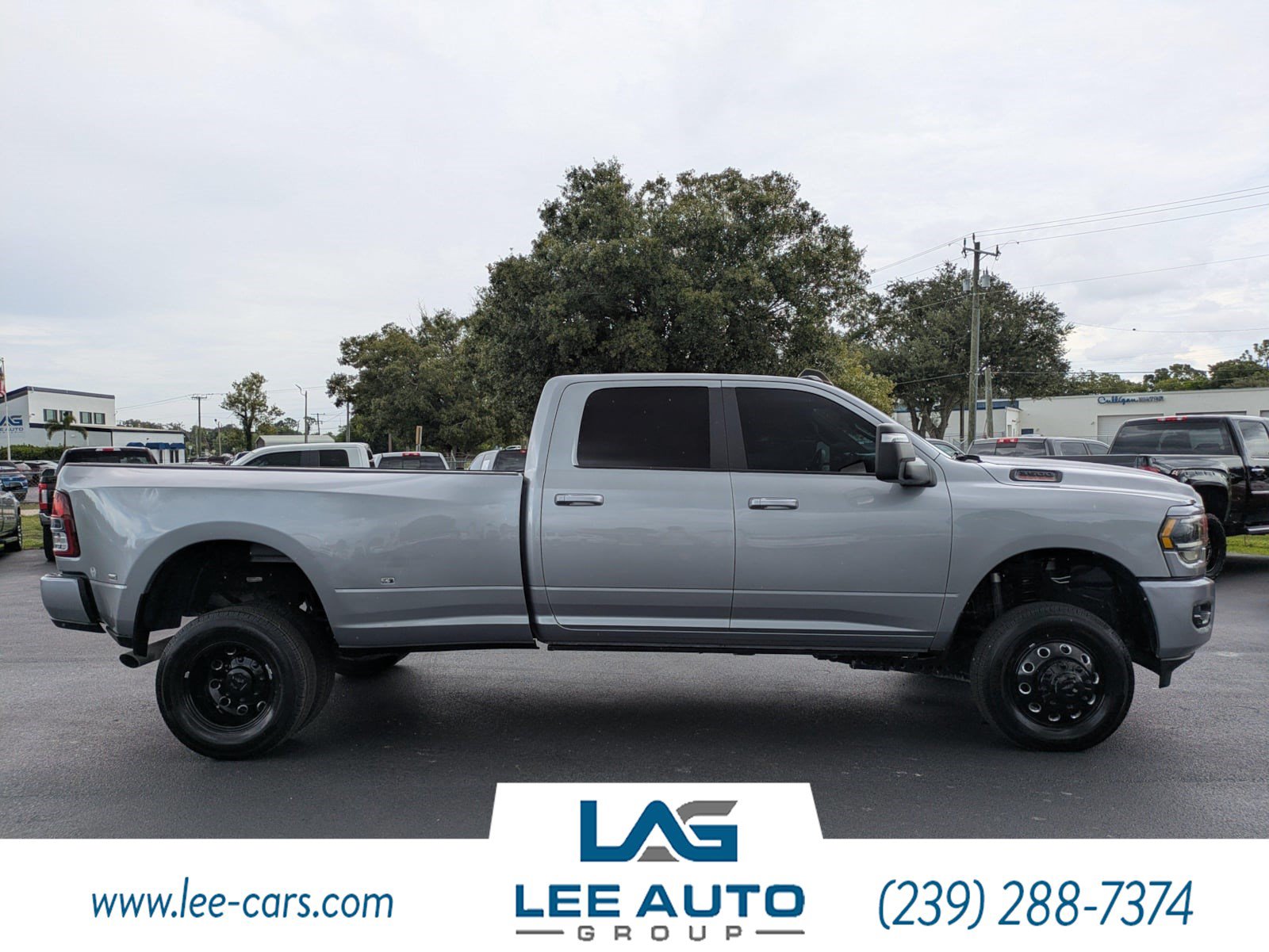 Used 2024 RAM 3500 Big Horn w/ Night Edition AWD/4WD image 2