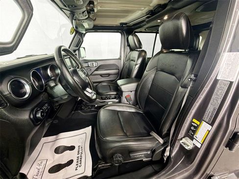 Used 2022 Jeep Wrangler Unlimited Sahara w/ Cold Weather Group image 21