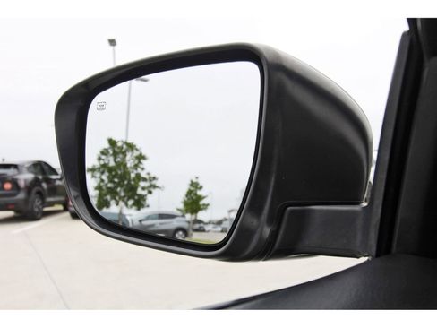 Used 2016 Nissan Rogue SL w/ SL Premium Package image 10