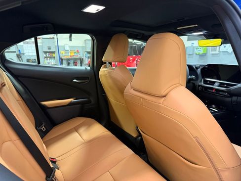 Used 2025 Lexus UX 300h AWD w/ Accessory Package (Z1) image 26
