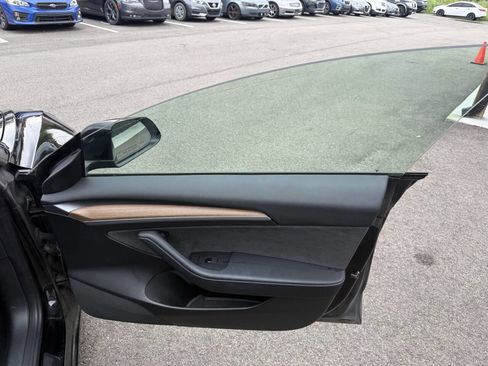 Used 2022 Tesla Model 3 RWD image 16