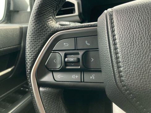 Certified 2025 Toyota Tacoma TRD Off-Road image 10