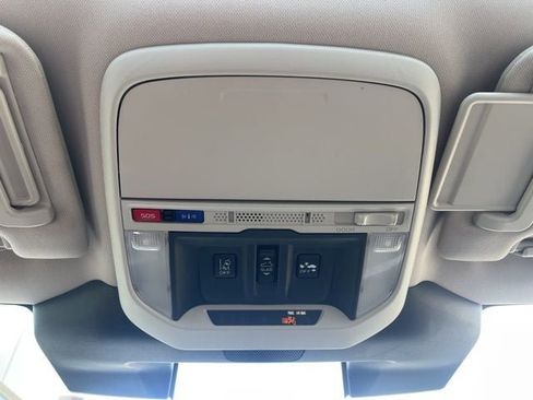 Used 2022 Subaru Forester Premium AWD/4WD image 33