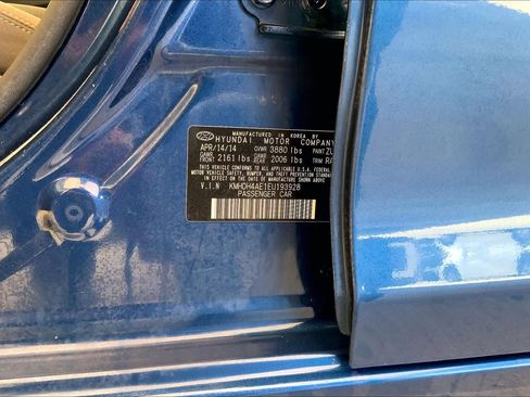 Used 2014 Hyundai Elantra SE FWD image 31