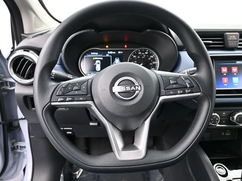 New 2025 Nissan Versa SV w/ Trunk Package FWD image 14