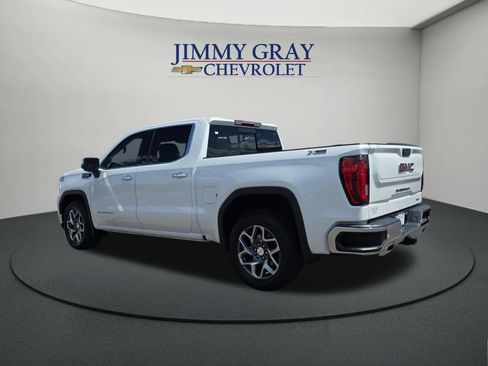 Used 2023 GMC Sierra 1500 SLT w/ SLT Premium Plus Package AWD/4WD image 3