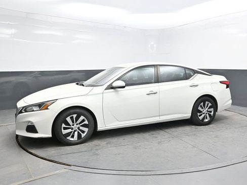 Used 2021 Nissan Altima 2.5 S FWD image 3
