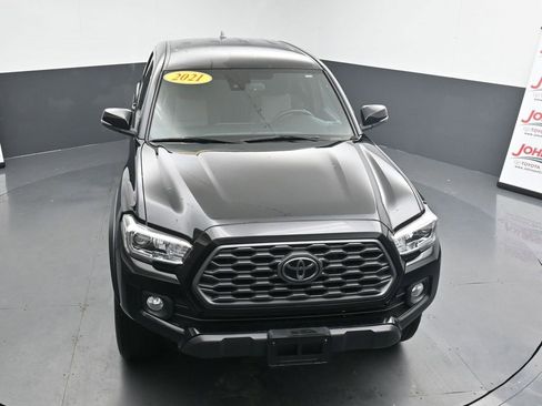 Used 2021 Toyota Tacoma TRD Off-Road image 31